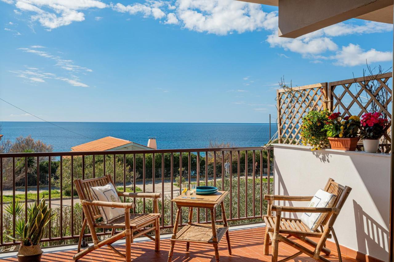 Villa Arrecifes Fertilia Exteriér fotografie